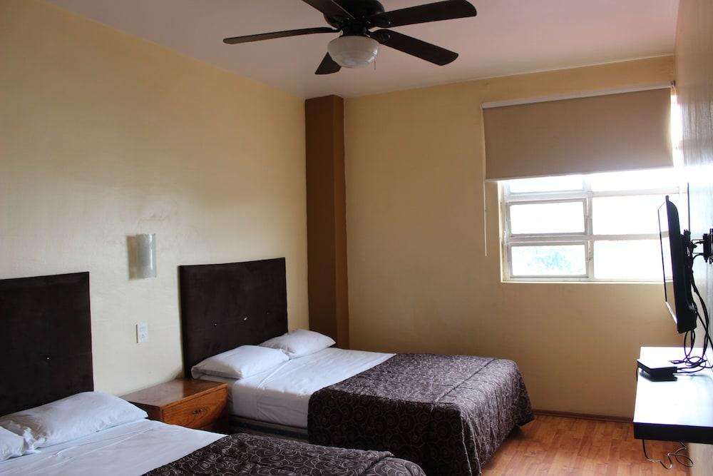Hotel Del Parque Guadalajara Ngoại thất bức ảnh