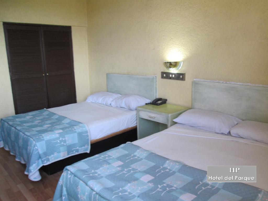 Hotel Del Parque Guadalajara Ngoại thất bức ảnh