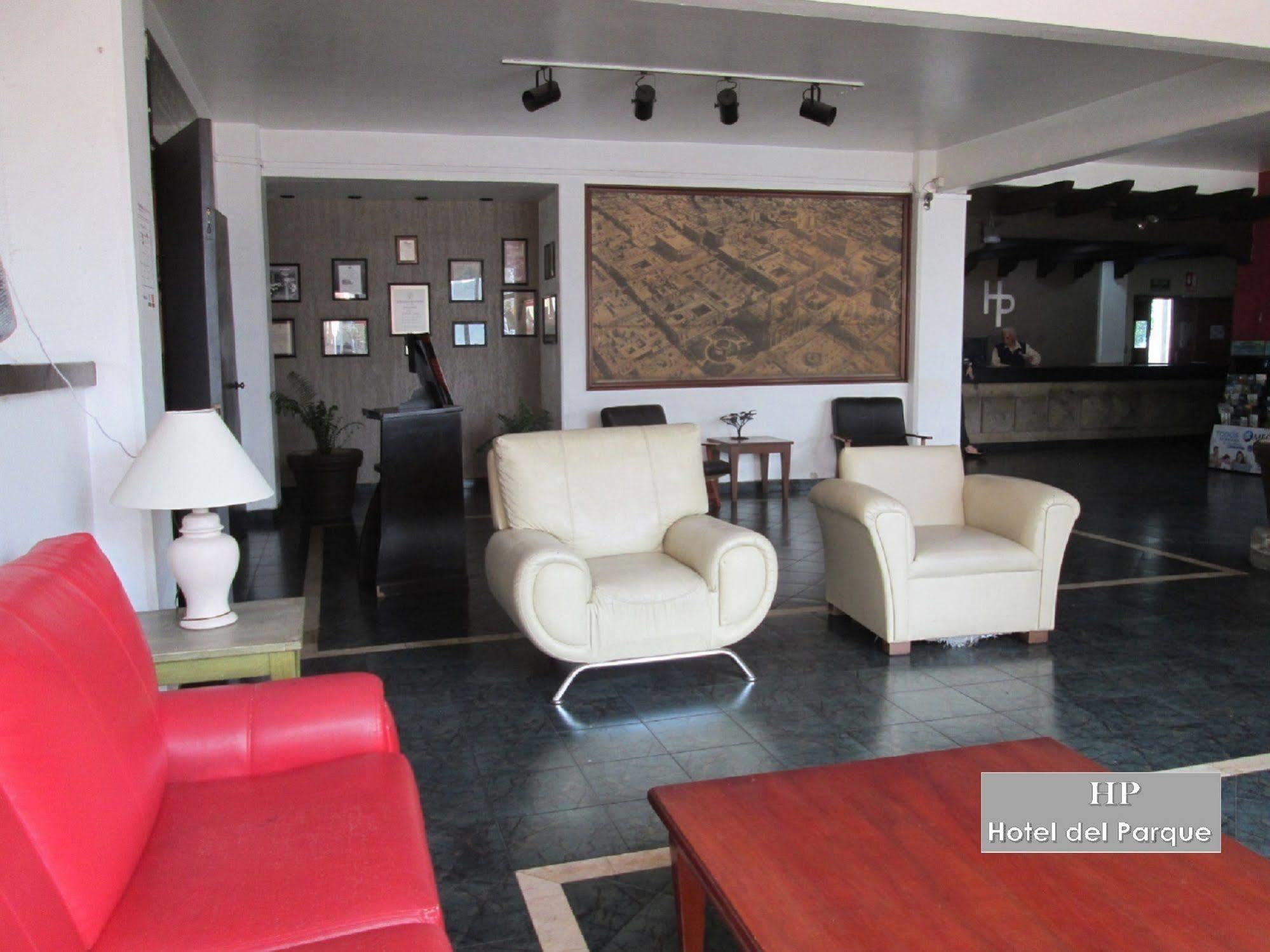 Hotel Del Parque Guadalajara Ngoại thất bức ảnh