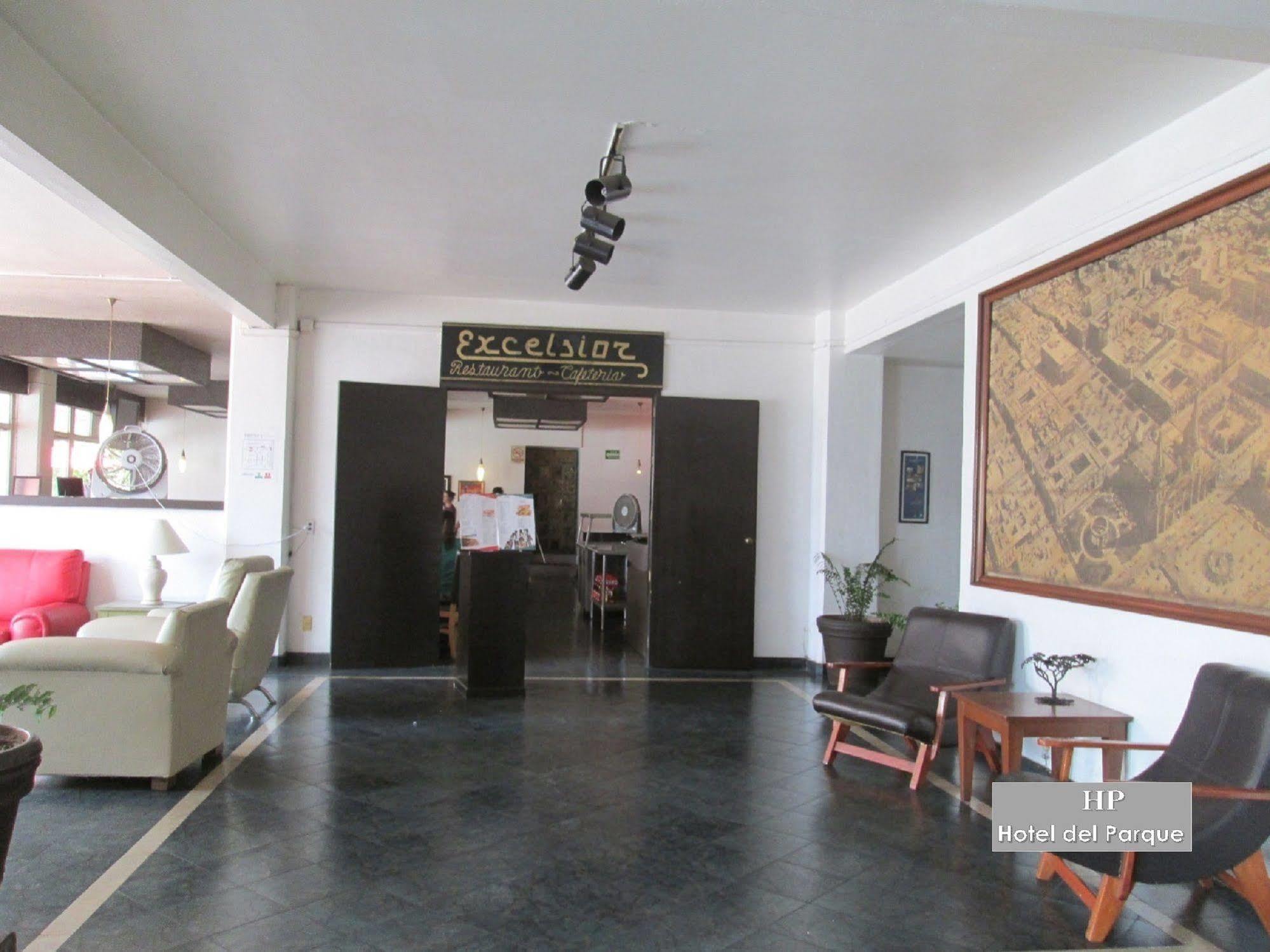 Hotel Del Parque Guadalajara Ngoại thất bức ảnh