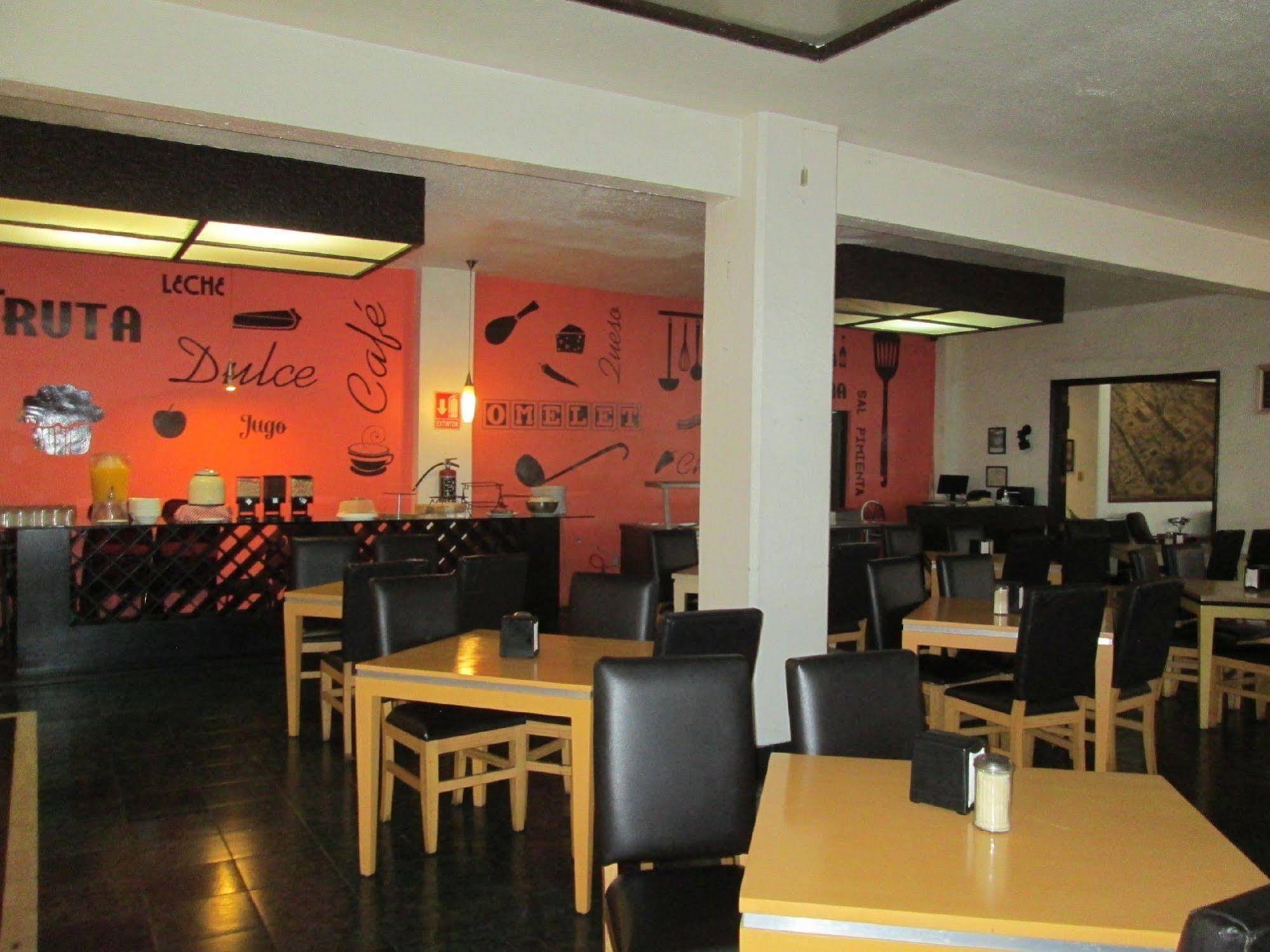 Hotel Del Parque Guadalajara Ngoại thất bức ảnh