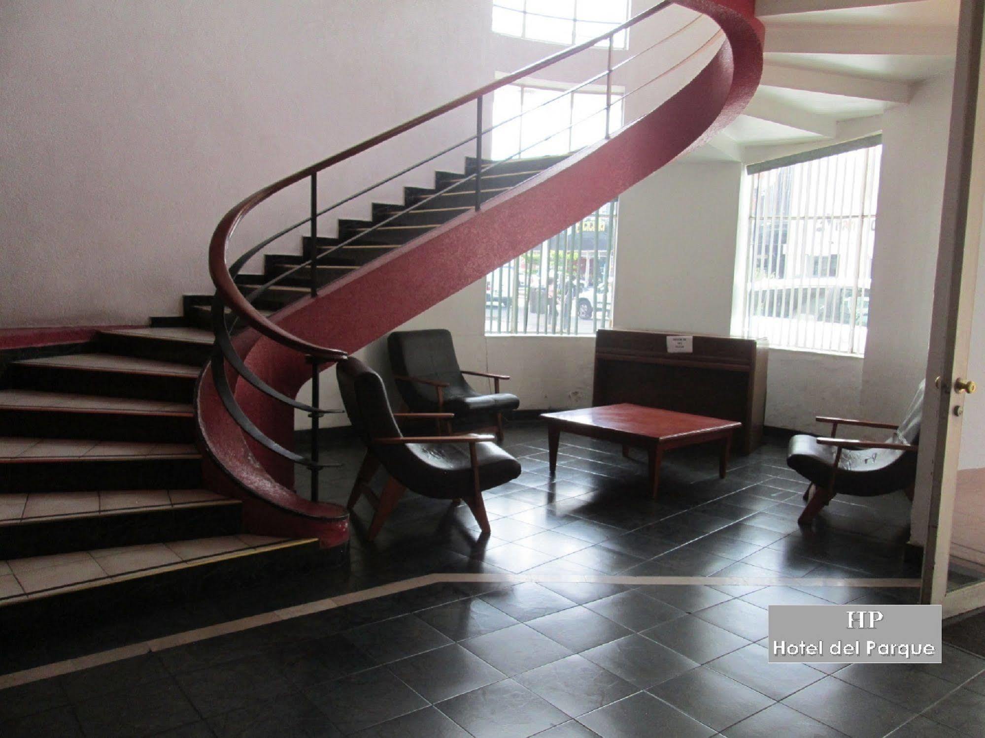 Hotel Del Parque Guadalajara Ngoại thất bức ảnh